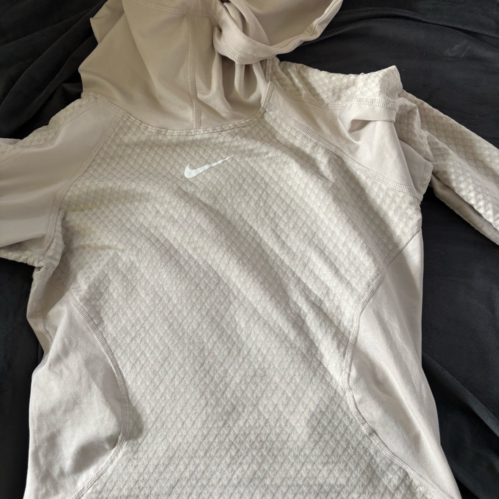 Nike running shirt/base layer